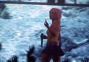 Halsey / iamhalsey nude photo #1373