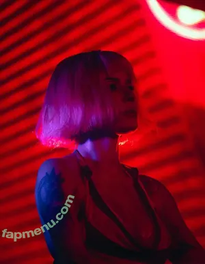 Halsey / iamhalsey nude photo #1408