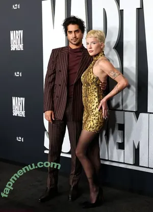 Halsey / iamhalsey nude photo #1488