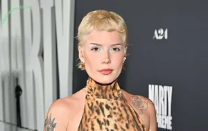 Halsey / iamhalsey nude photo #1493