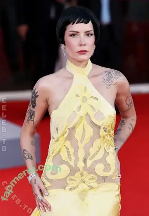Halsey / iamhalsey nude photo #1513