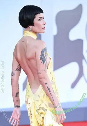 Halsey / iamhalsey nude photo #1519