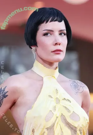 Halsey / iamhalsey nude photo #1525