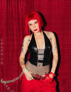 Halsey / iamhalsey nude photo #1537