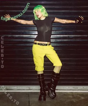 Halsey / iamhalsey nude photo #1550