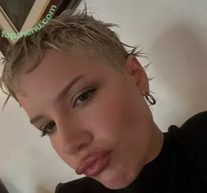 Halsey / iamhalsey / yammahaaa nude photo #1555