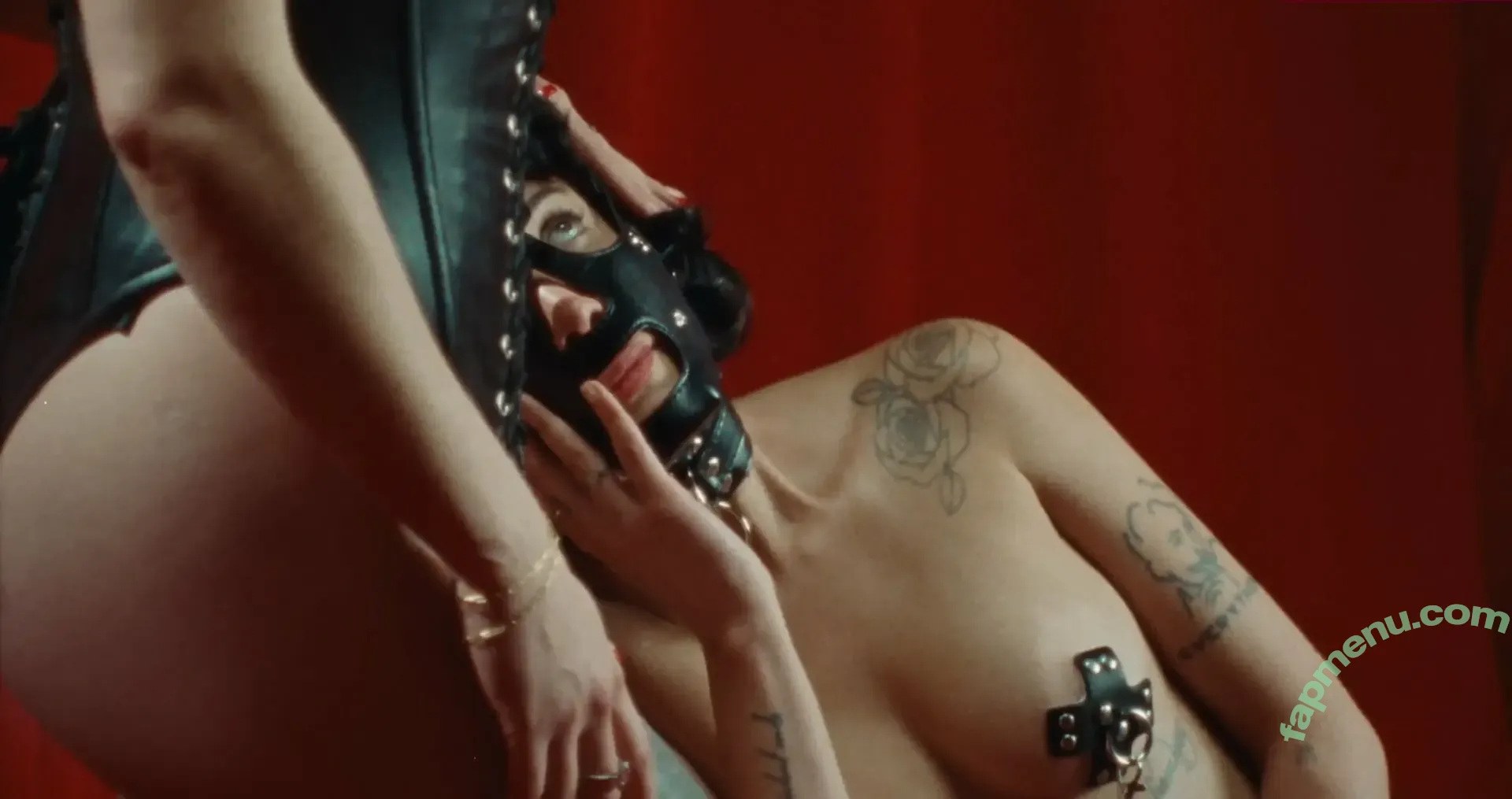 Halsey nude photo #1111 (iamhalsey / yammahaaa)