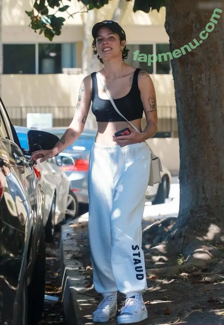 Halsey nude photo #1173 (iamhalsey / yammahaaa)