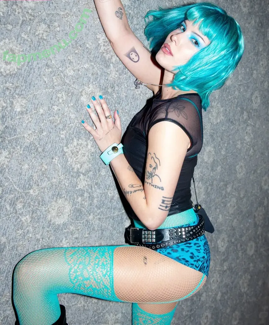 Halsey nude photo #1291 (iamhalsey)