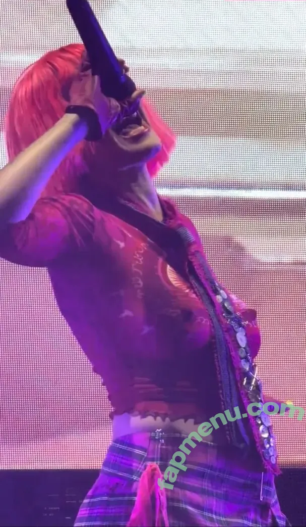 Halsey nude photo #1297 (iamhalsey)