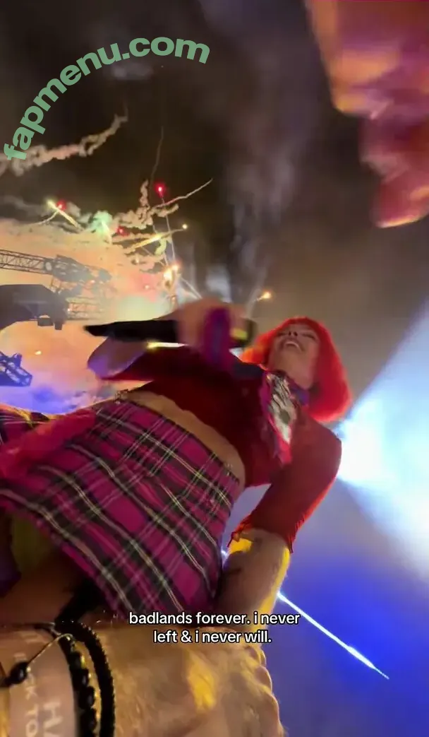 Halsey nude photo #1329 (iamhalsey)