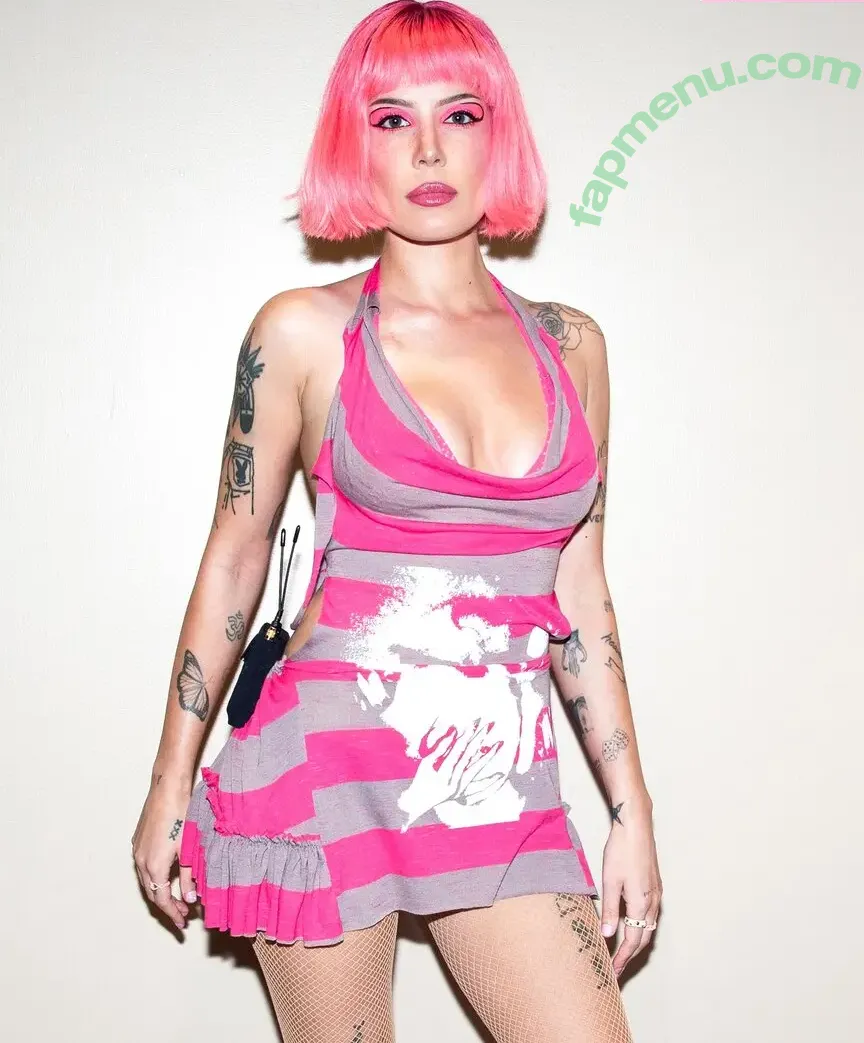 Halsey nude photo #1358 (iamhalsey)