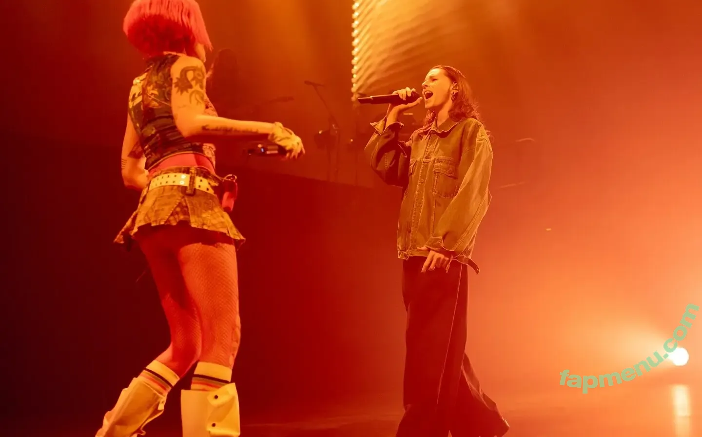 Halsey nude photo #1421 (iamhalsey)