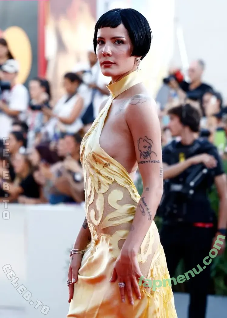 Halsey nude photo #1509 (iamhalsey)
