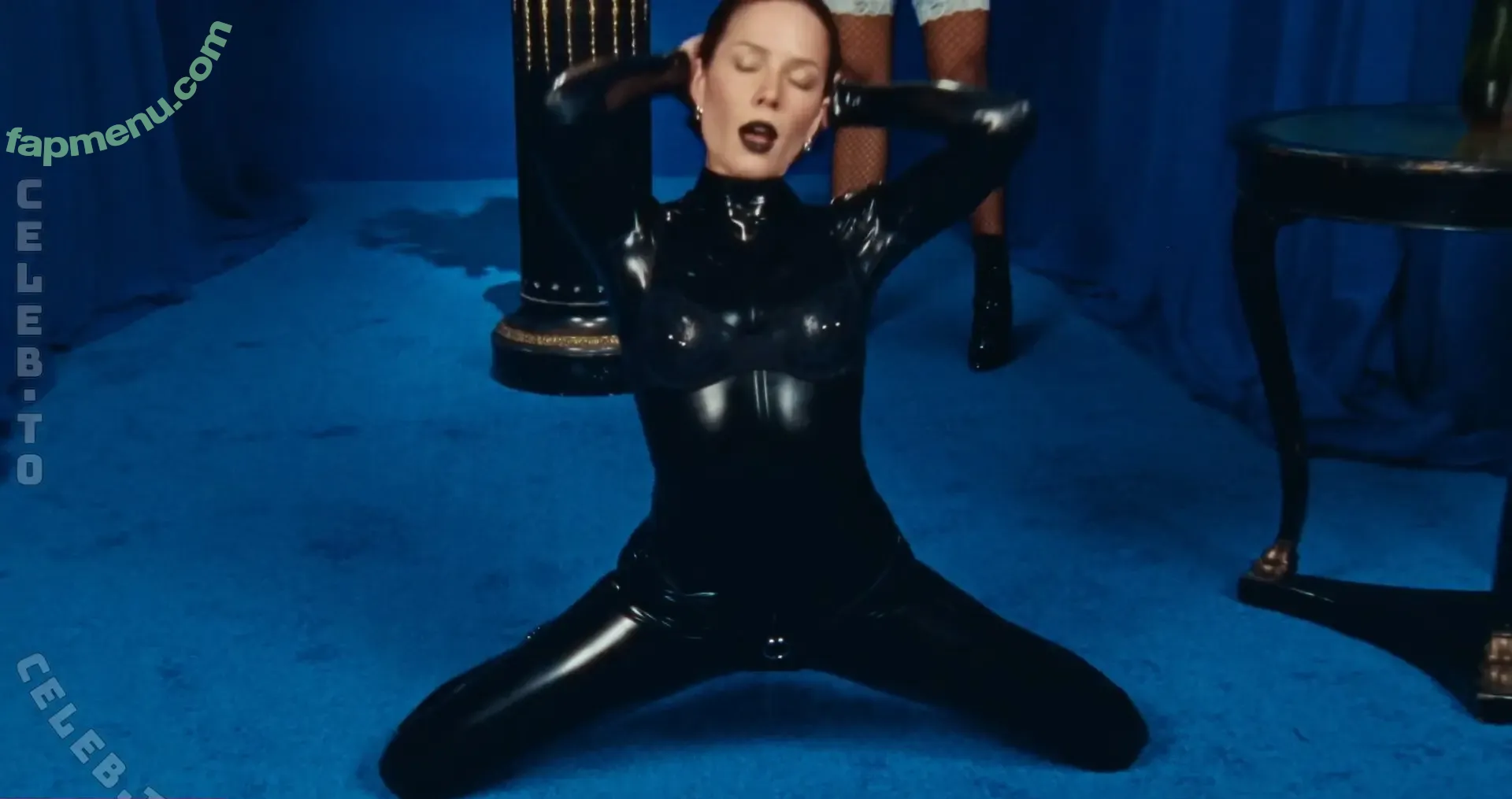 Halsey nude photo #1529 (iamhalsey)