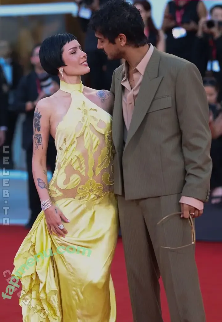 Halsey nude photo #1551 (iamhalsey)