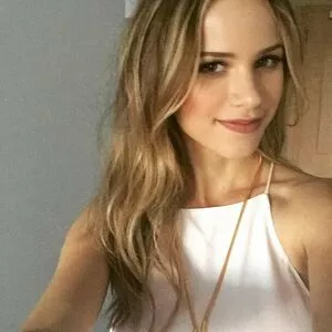 Halston Sage / halstonsage / oatmilkhuny nude photo #0003