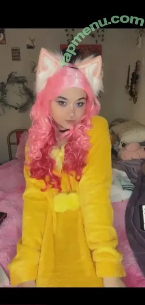  nude photo #0004