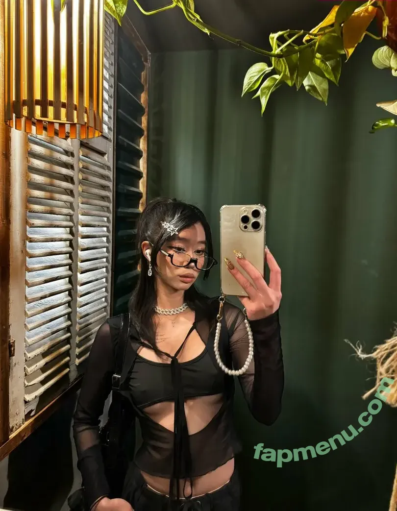 hamywho nude photo #0032 (hallywho / ilyhami / ilyyumiko)