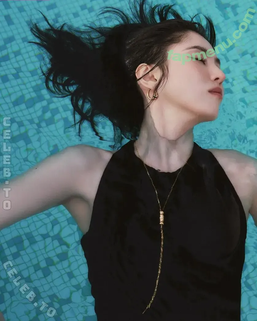 Han So-hee nude photo #0025 (Han So Hee / xeesoxee)