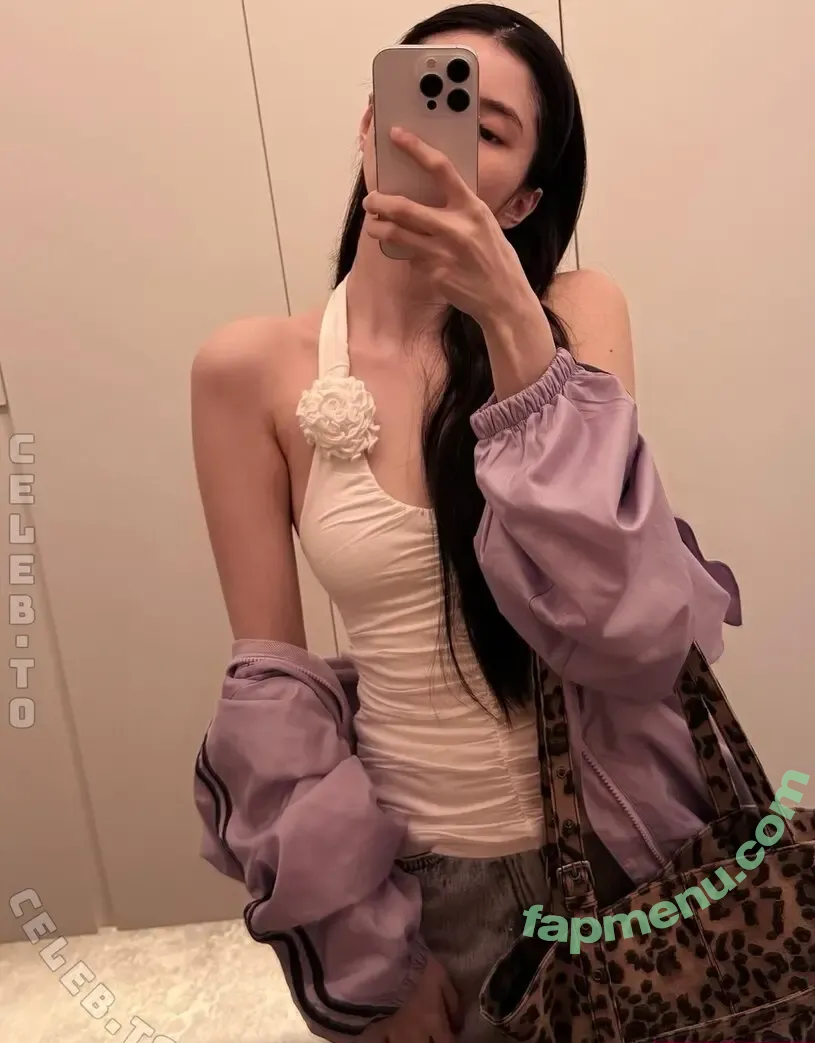 Han So-hee nude photo #0026 (Han So Hee / xeesoxee)