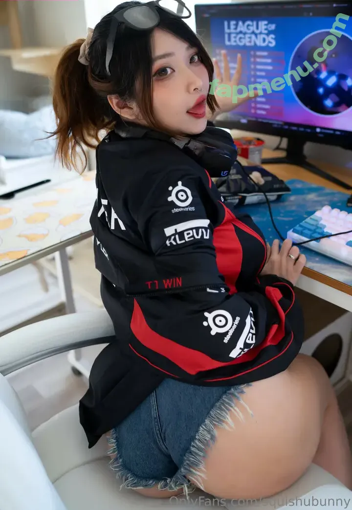 Hana Bunny nude photo #1766 (Hanna Dinh / hana.bunny_bunny / hanabunny / squishubunny)