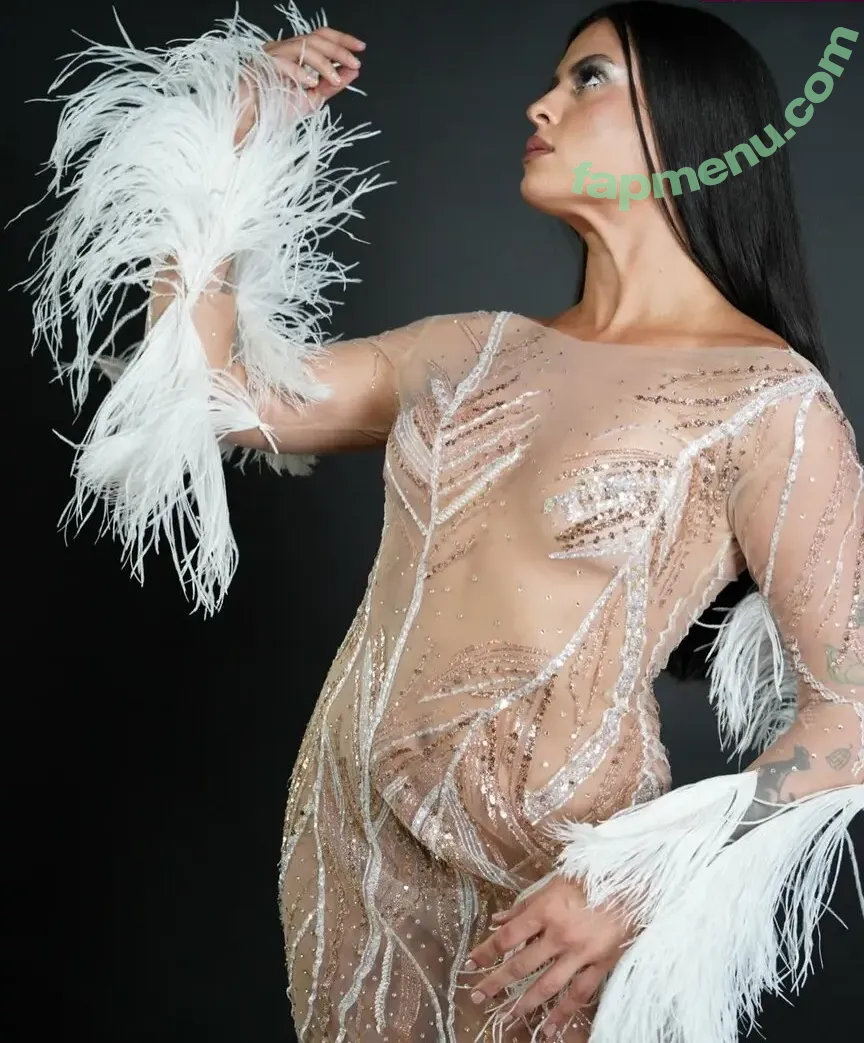Hana Khalil nude photo #0013 (khalilhana)