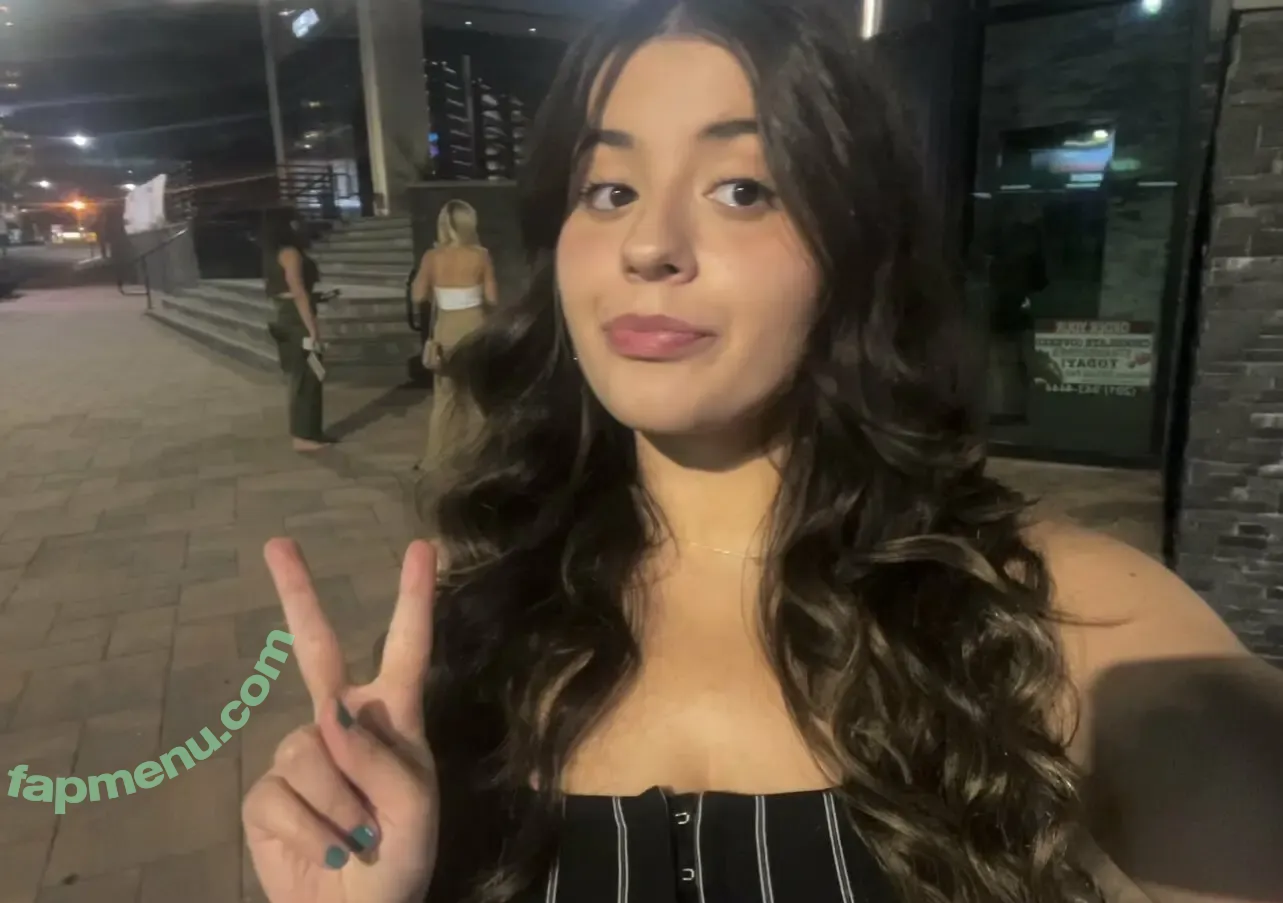 hanahoops nude photo #0018 (hanahoopss)