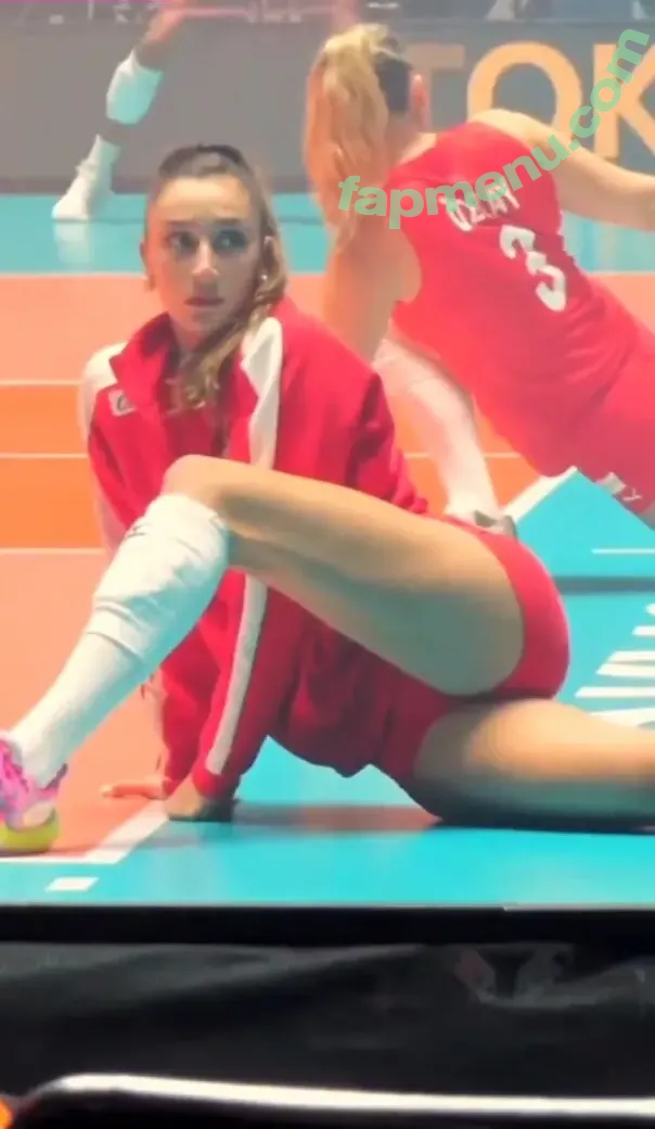 Hande Baladin nude photo #0013 (handebaladin)