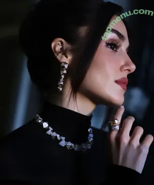 Hande Ercel / handemiyy nude photo #0340