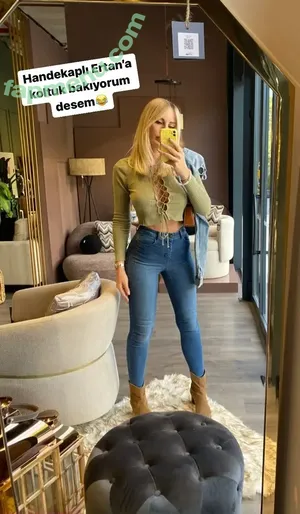 Hande Sarıoğlu / hndsar nude photo #0097