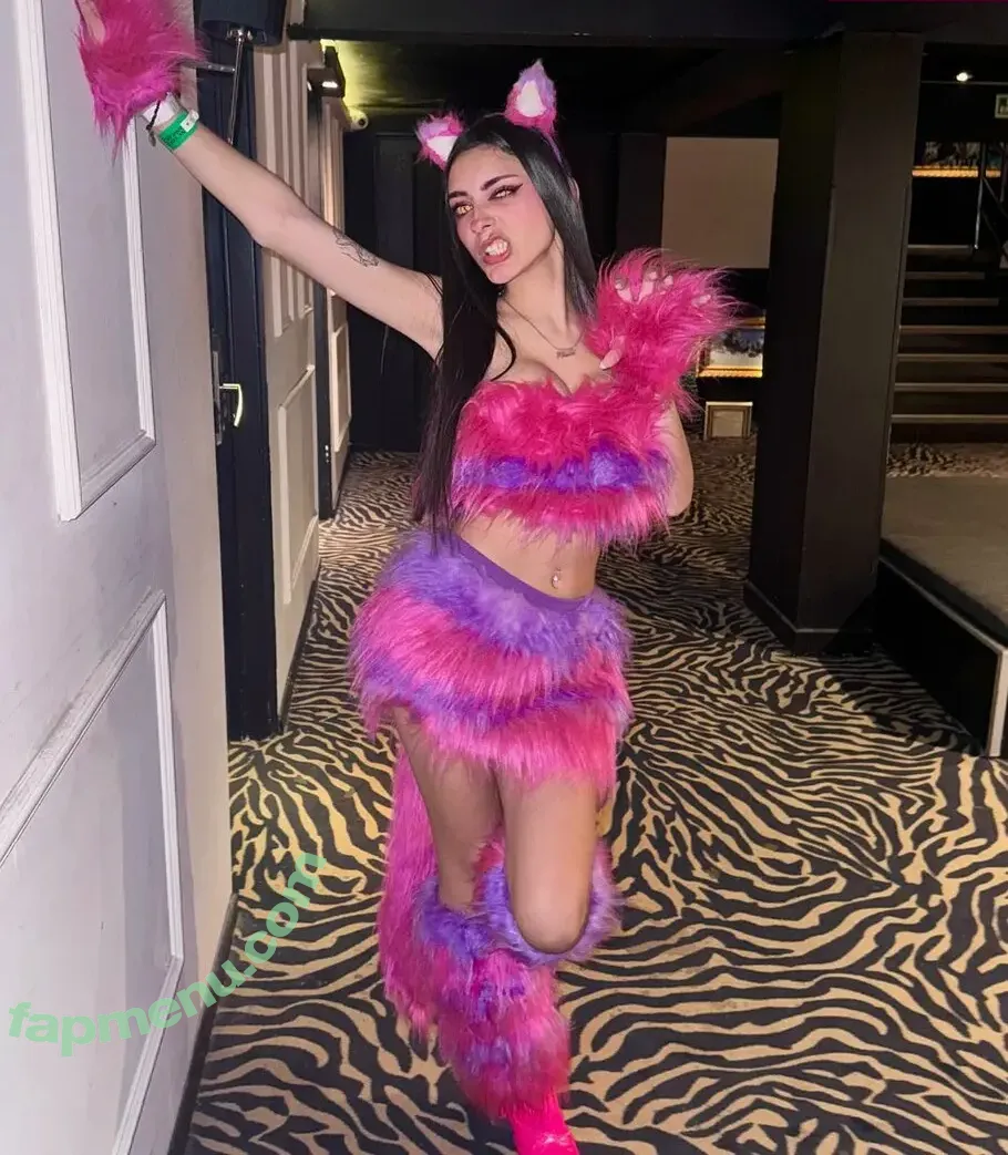 Hanna nude photo #0086 (Hanni / Hannimohamedd / hannahowo / hanniimohamedd / hannimohamed / playbunny)