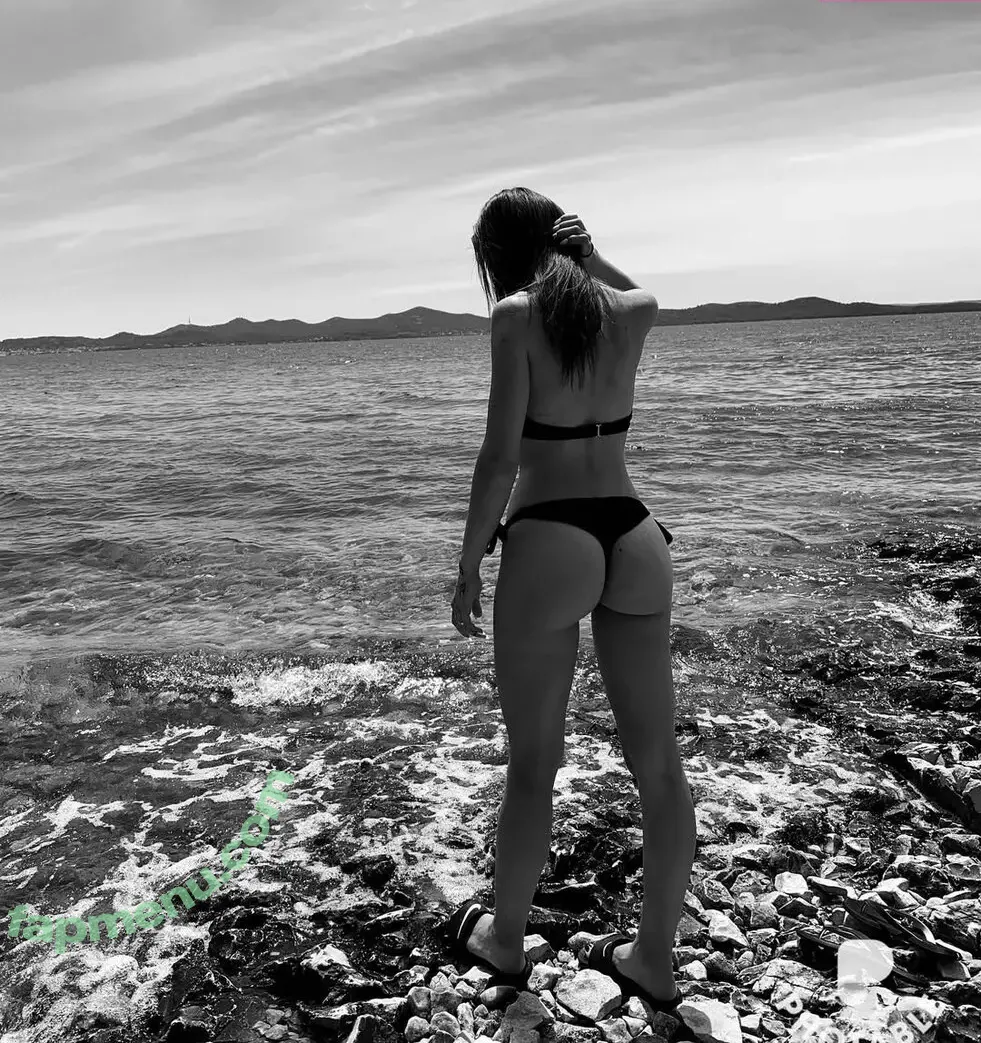 Hanna Pinter nude photo #0007 (hannapinter)
