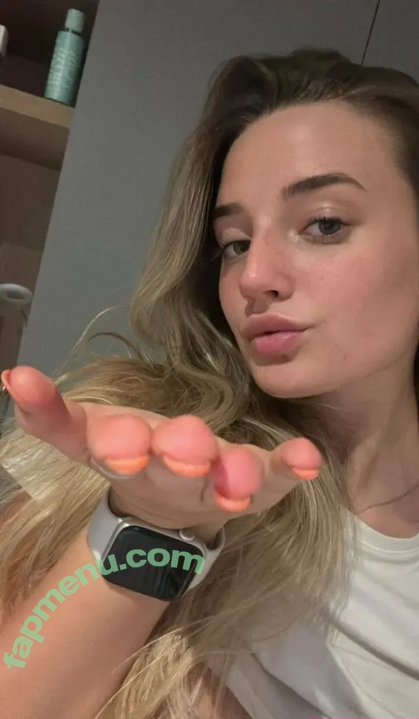 hanna.uwu04 nude photo #0015 (hanna.uwu04)