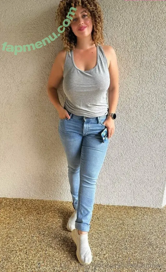 Hanna-zimmer nude photo #0195 (HannaZimmerr / hanna_wife / hanna_zimmer)