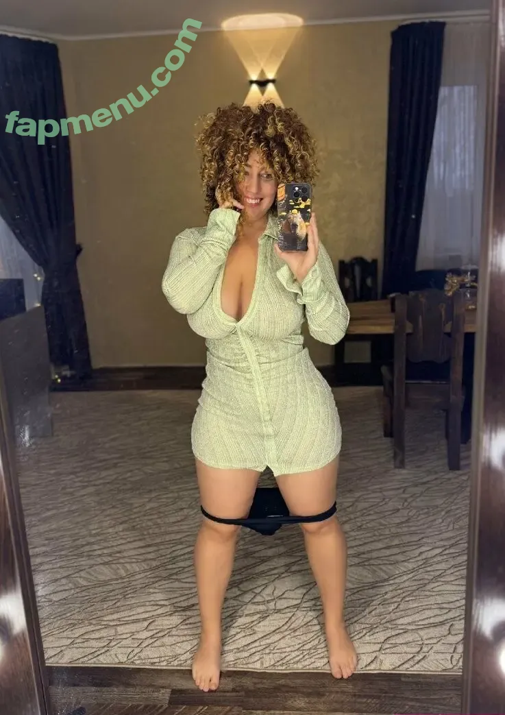 Hanna Zimmer nude photo #0589 (HannaZimmerr / hanna_zimmer / hanna_zimmerr)