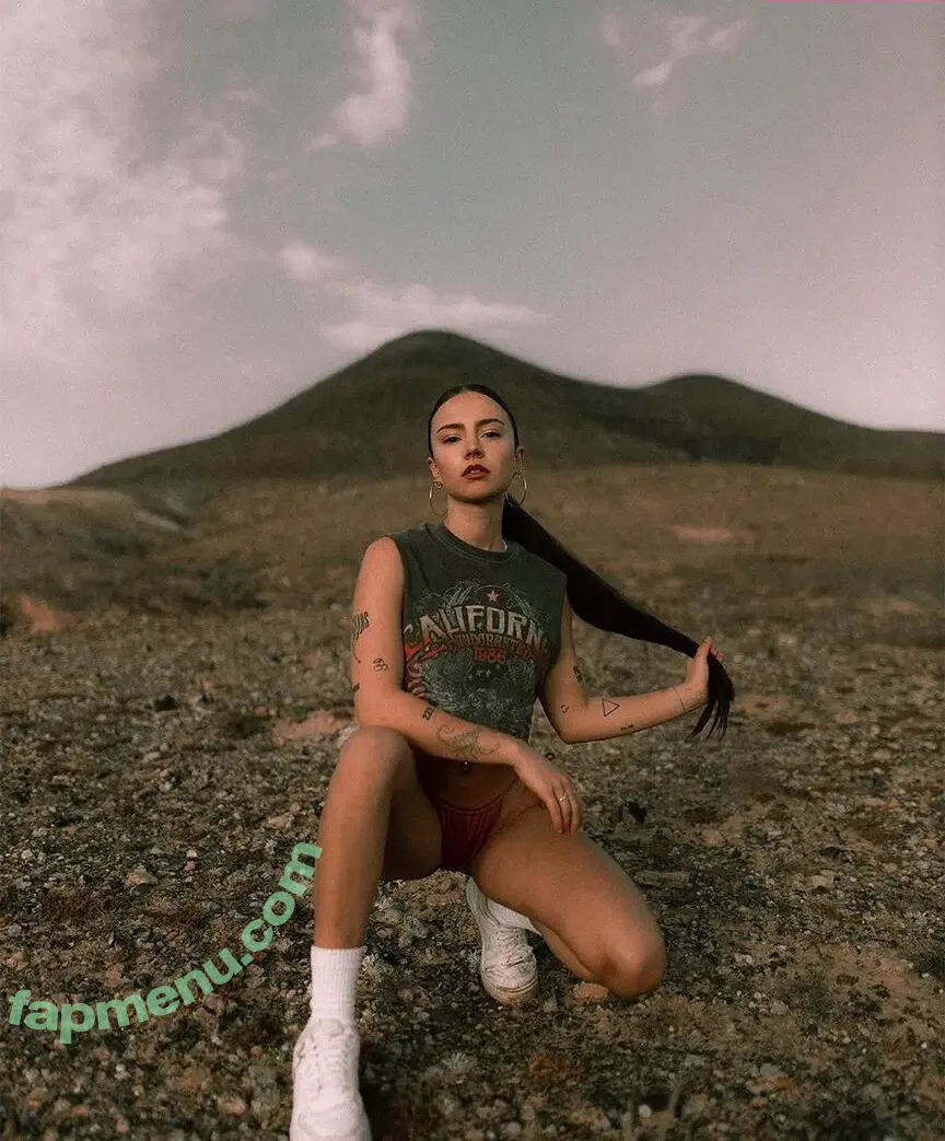 Hannaahcarolina nude photo #0156 (Hannaahcarolina)