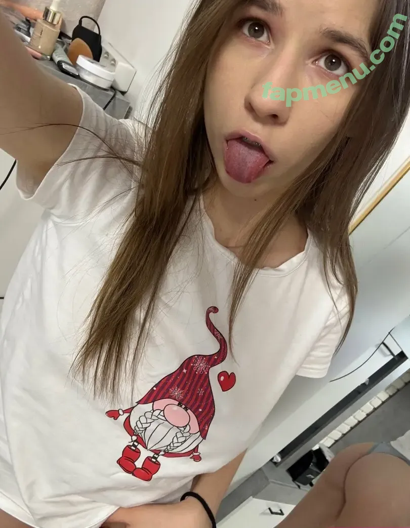 hannababyface nude photo #0010 (hannahbabyface)