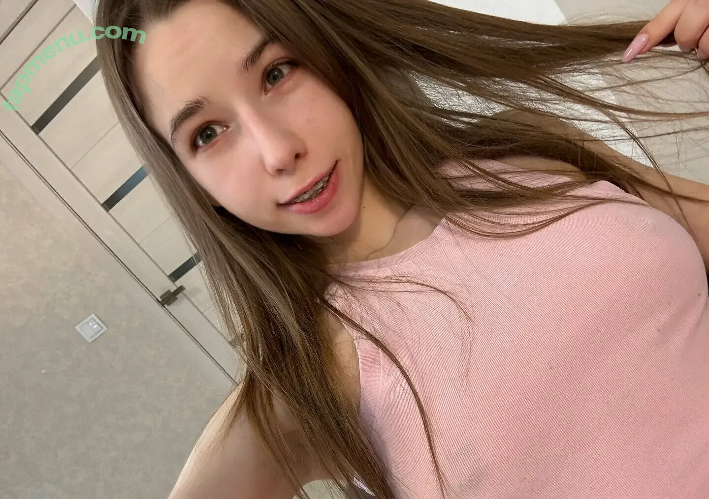 hannababyface nude photo #0054 (hannahbabyface)