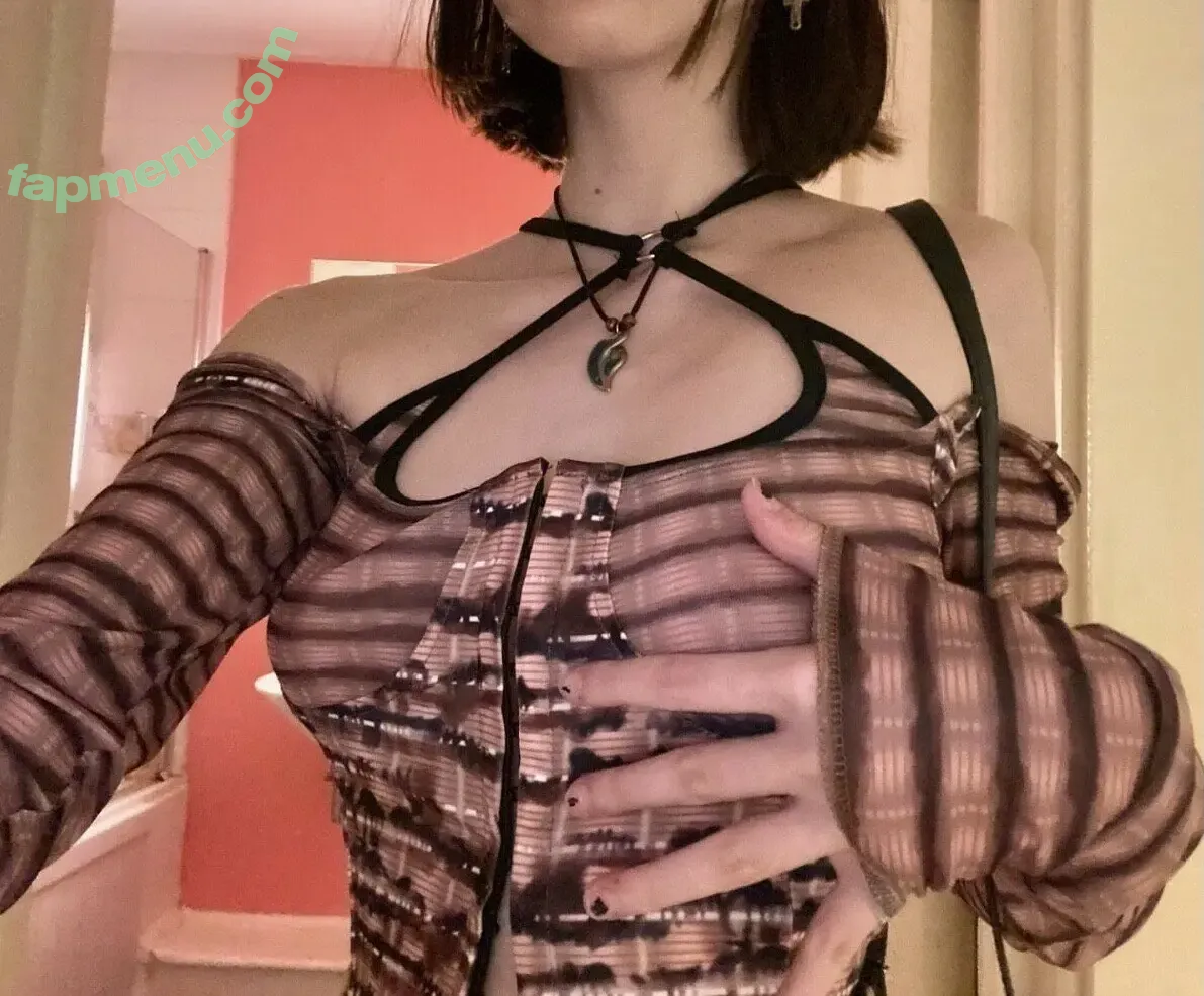 HannaH nude photo #0117 (hannah28h / hannah28hh / hannahowo / hannuska004)