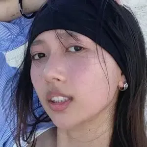 Hannah Bahng / hannahhbahng nude photo #0007