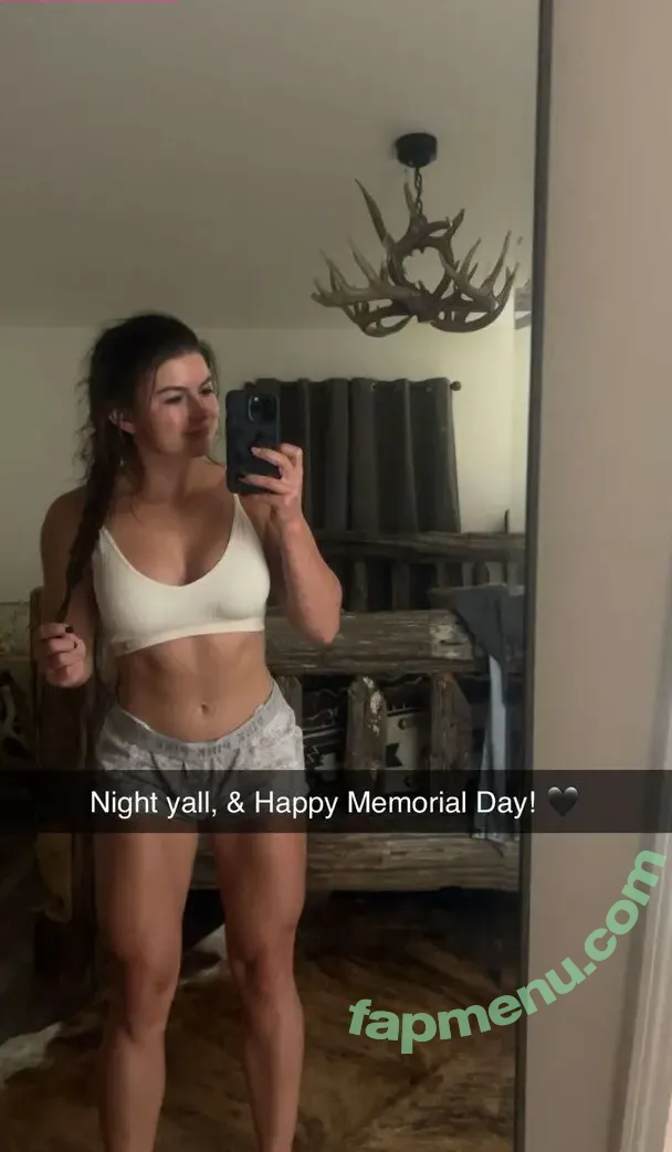 Hannah Barron nude photo #0581 (Hannahbarron96)