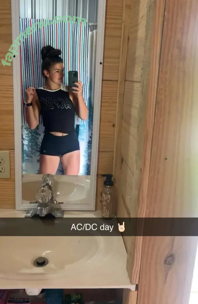 Hannah Barron nude photo #0626 (Hannahbarron96)