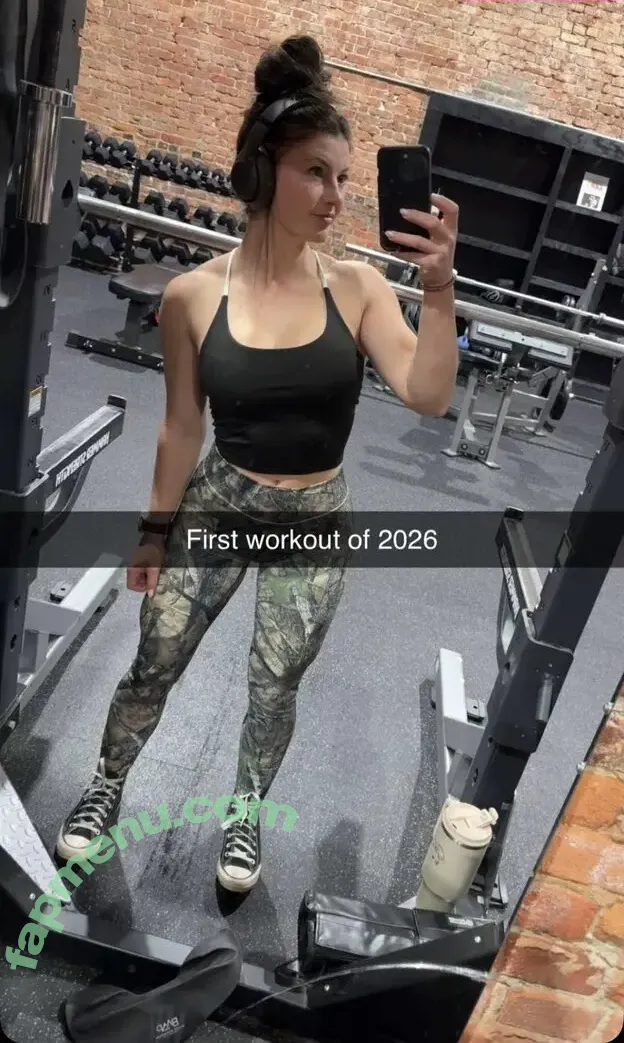 Hannah Barron nude photo #0659 (Hannahbarron96)