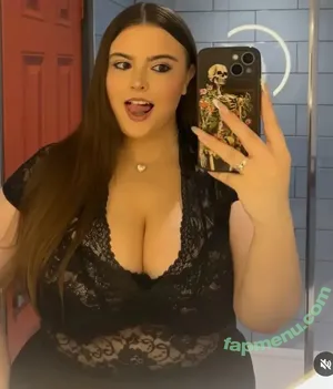 Hannah C / hannahcofficial / hannahnextdoor95 nude photo #0492