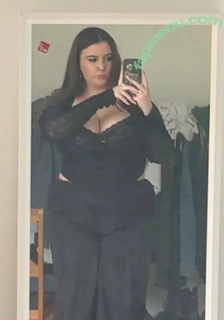 Hannah C nude photo #0519 (hannahcofficial / hannahnextdoor95)