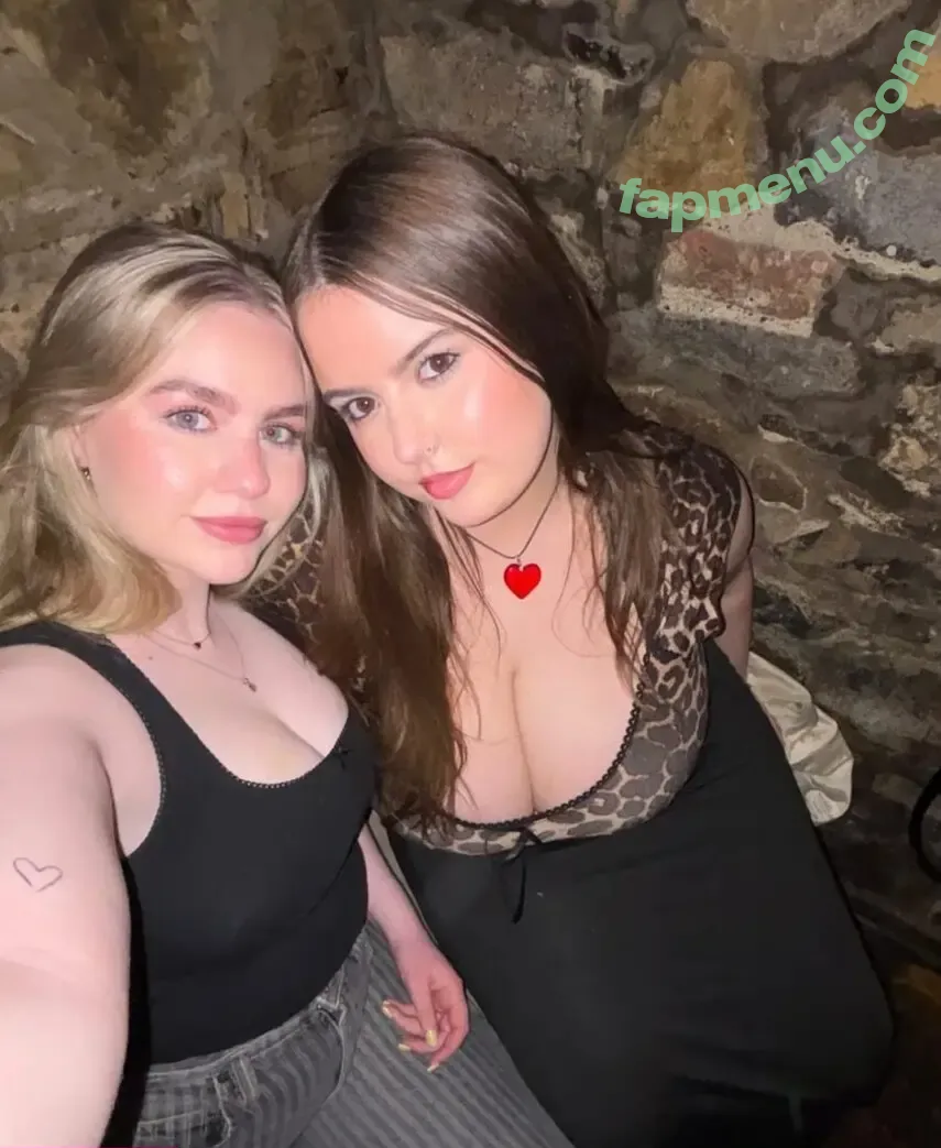 Hannah C nude photo #0527 (hannahcofficial / hannahnextdoor95)