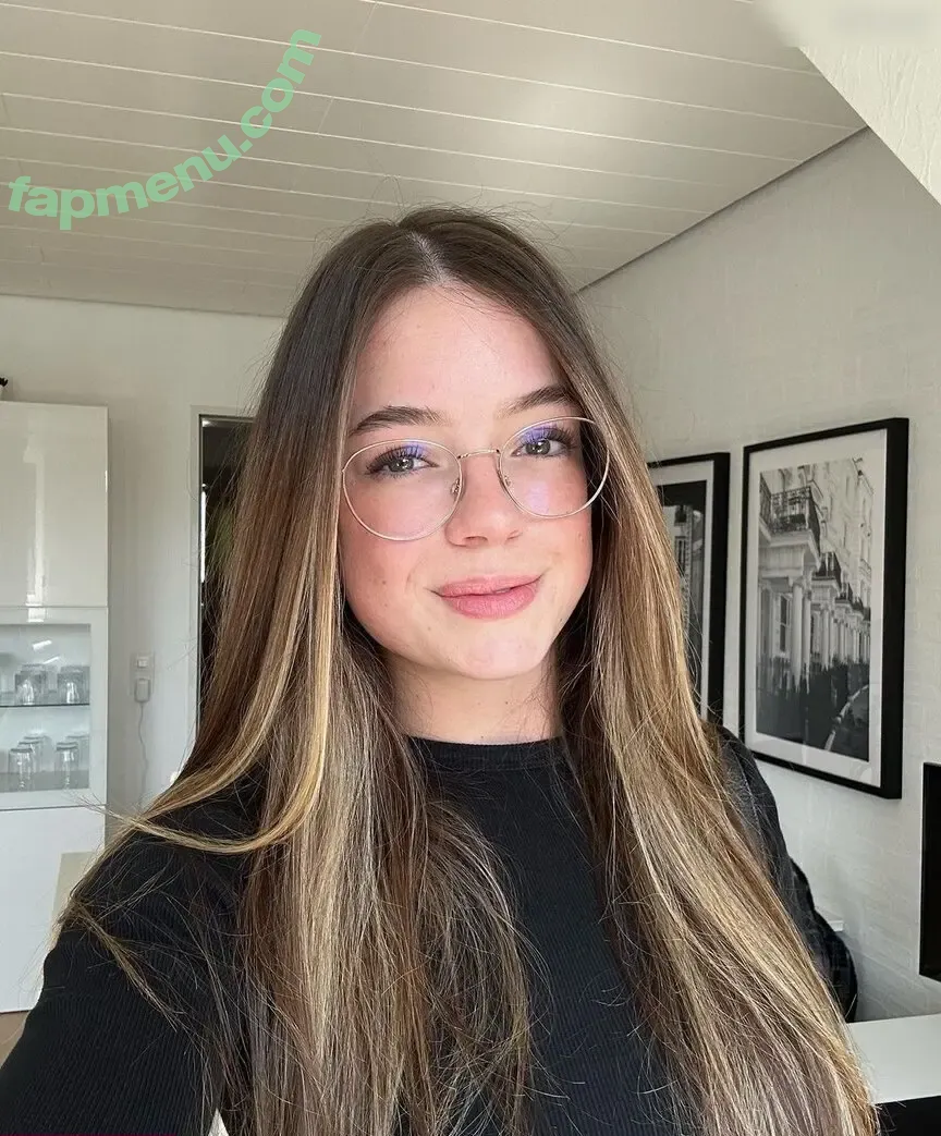Hannah Cauko nude photo #0024 (hannahcauko)
