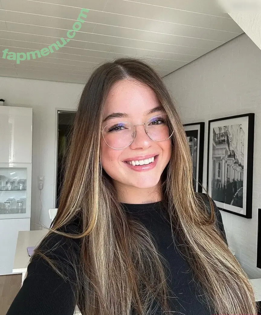 Hannah Cauko nude photo #0025 (hannahcauko)
