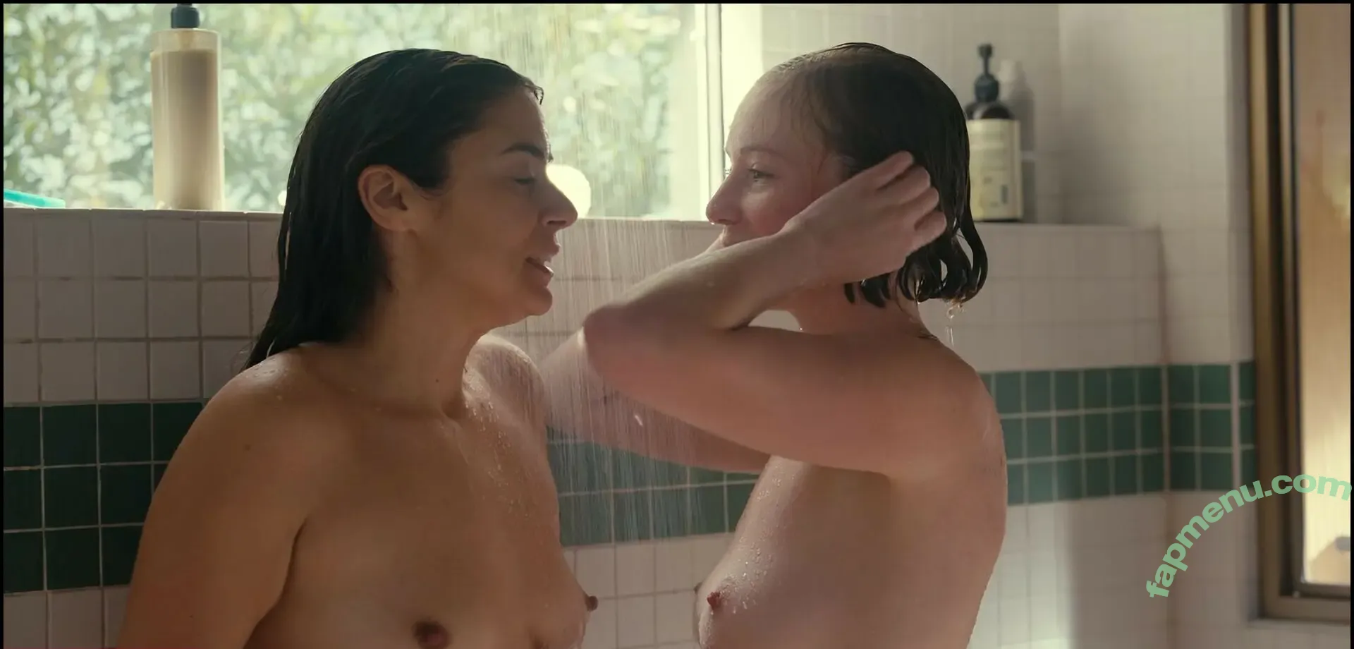 Hannah Einbinder nude photo #0075 (hannaheinbinder)